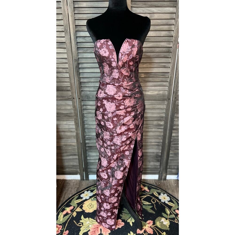 Lulus D'Amore Plum Floral Jacquard Strapless Tulip Dress Medium NWT Slit - Picture 4 of 13